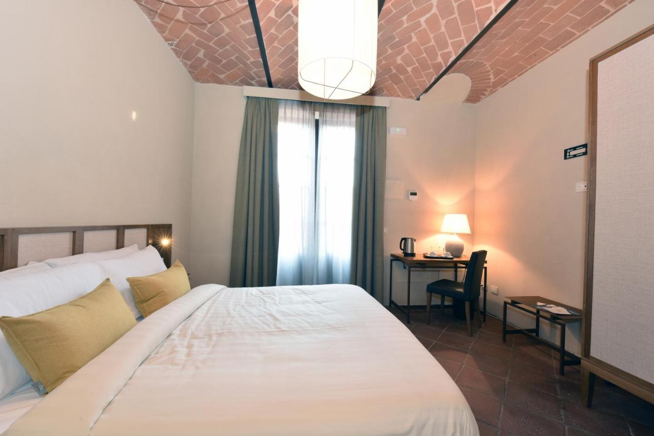 Bed and Breakfast Cascina La Badia Montegrosso dʼAsti Esterno foto