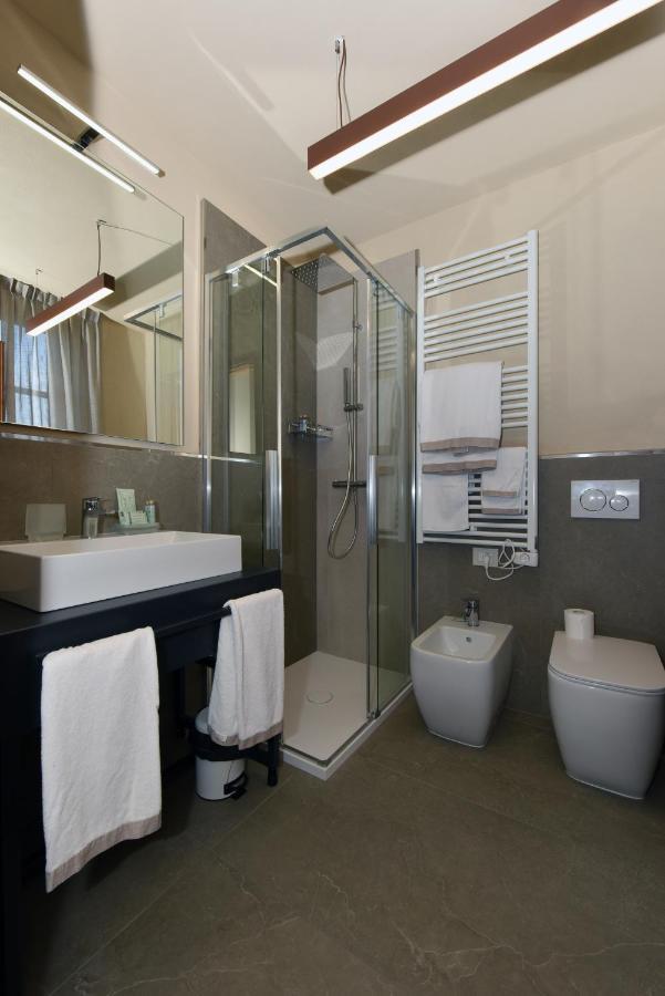 Bed and Breakfast Cascina La Badia Montegrosso dʼAsti Esterno foto