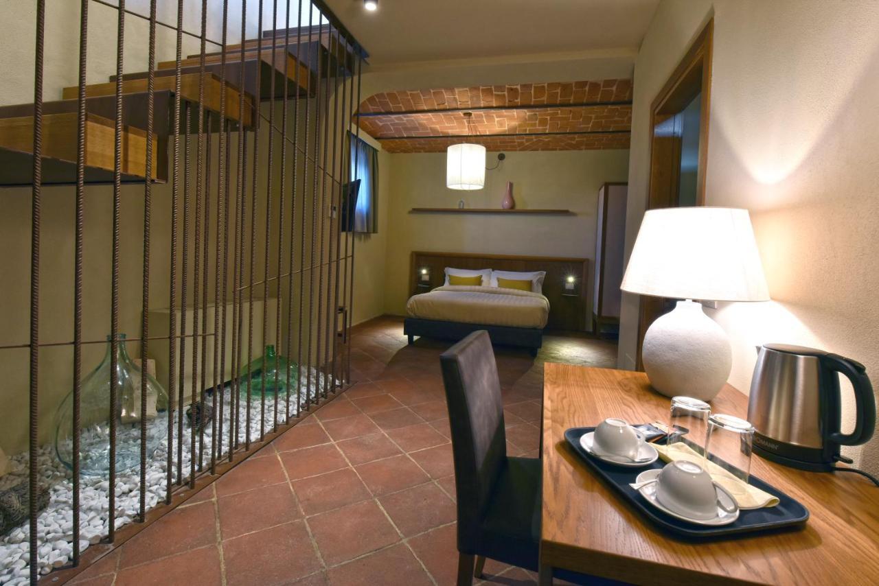 Bed and Breakfast Cascina La Badia Montegrosso dʼAsti Esterno foto