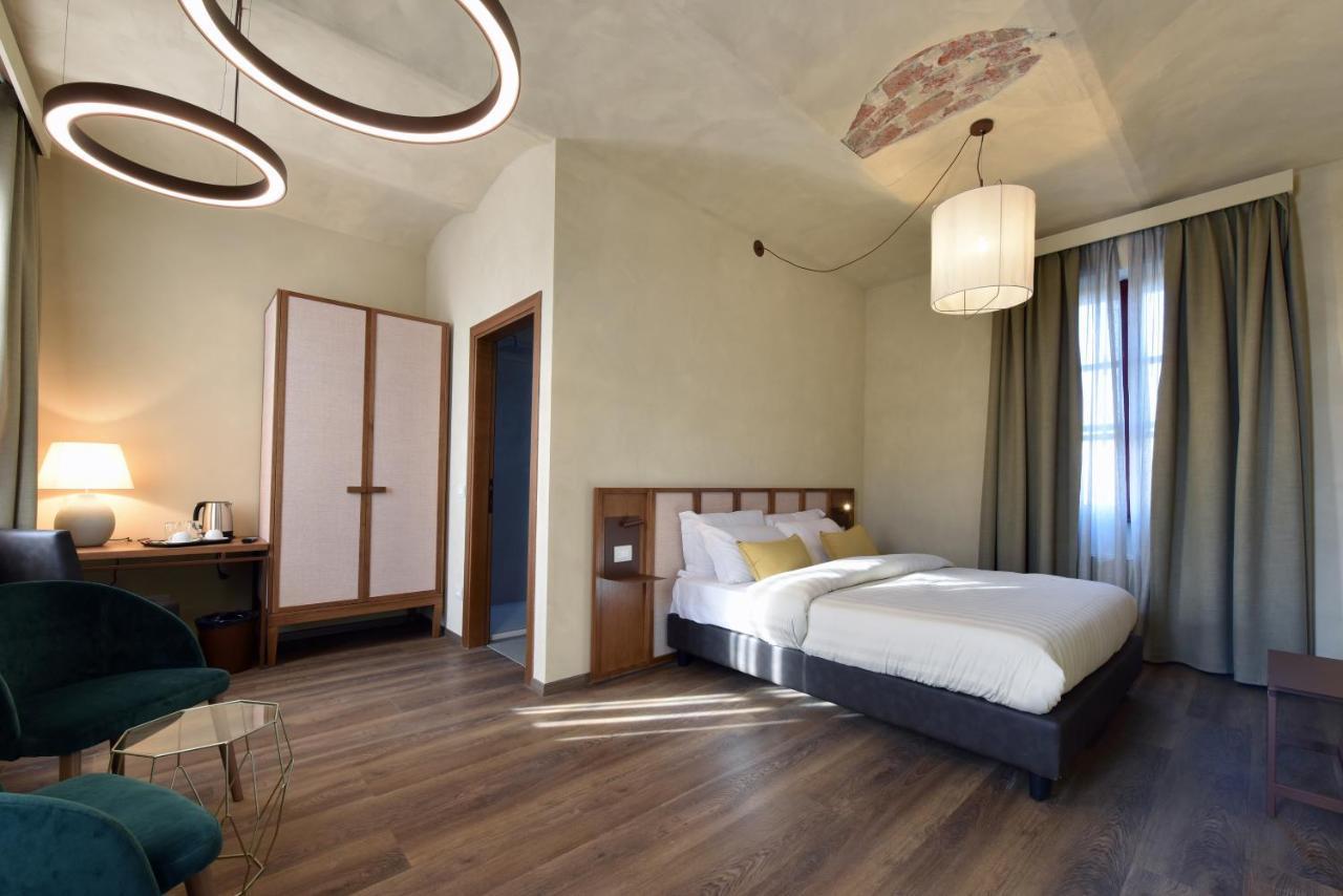Bed and Breakfast Cascina La Badia Montegrosso dʼAsti Esterno foto